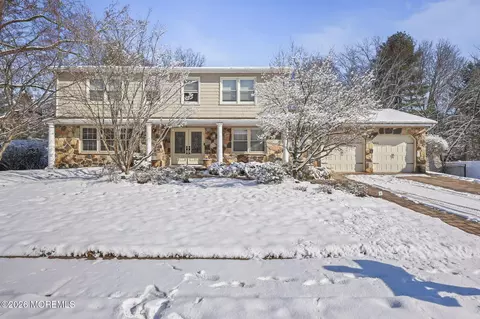 3 Alberta Dr, Marlboro, NJ 07746