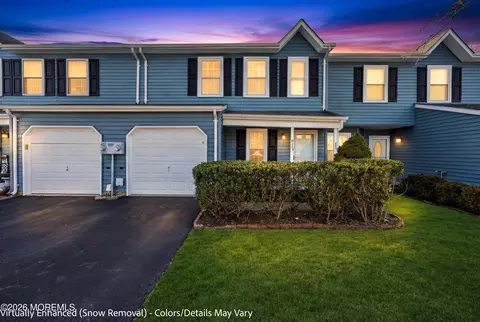 19 Sloop Sq, Freehold, NJ 07728