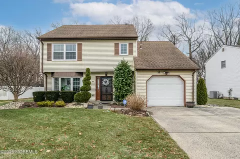 285 Nathan Ct, Cliffwood, NJ 07721