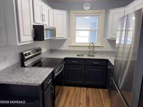 19 Medford Rd # B, Whiting, NJ 08759