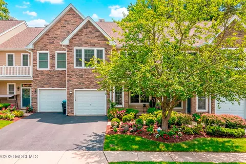 60 Amber Dr, Old Bridge, NJ 08857
