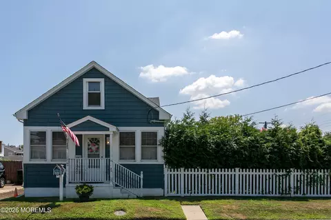 265 Thompson Ave, North Middletown, NJ 07748