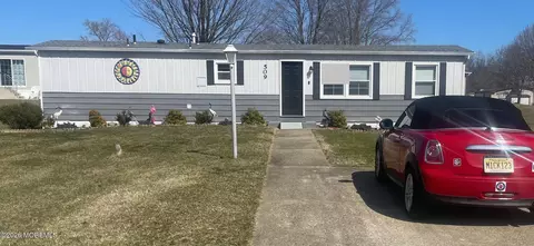 509 Rosalind Rd, Freehold, NJ 07728