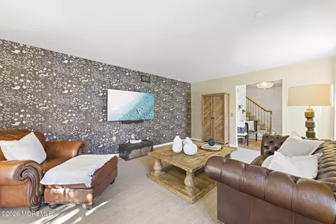 Living - 224 Fair Haven Rd, Fair Haven, NJ 07704 photo 3 of 6