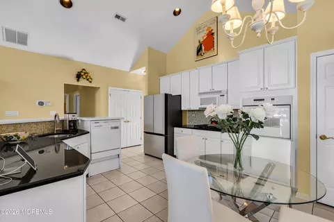 42 Milton Dr, Manchester, NJ 08759