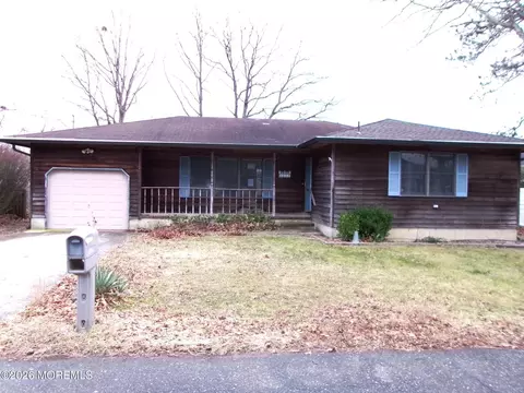 1125 Seaman Ave, Beachwood, NJ 08722
