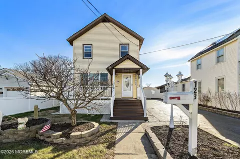 128 Sampson Pl, Long Branch, NJ 07740