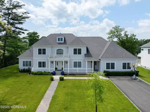 1 Country Club Dr, Deal, NJ 07723