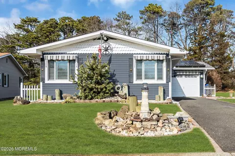 100 Baser Ln, Brick, NJ 08724