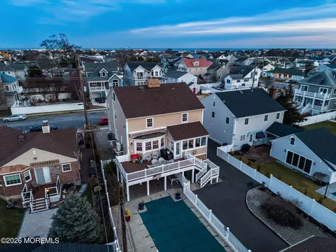 305 Chicago Ave, Point Pleasant Beach, NJ 08742