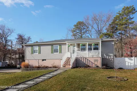 201 Morningside St, Toms River, NJ 08757