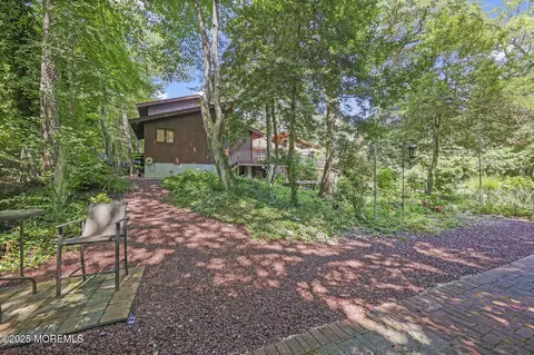 Exterior - 846 William Dr, Brielle, NJ 08730 photo 13 of 20