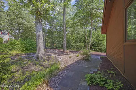 Exterior - 846 William Dr, Brielle, NJ 08730 photo 15 of 20