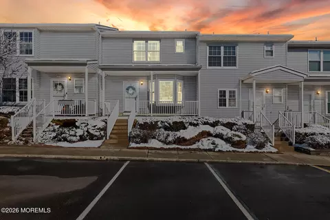60 County Rd #D22, Cliffwood, NJ 07721