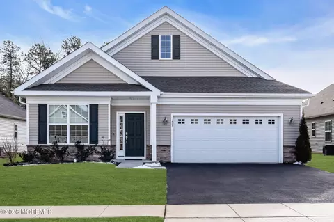 213 Mckinley Ln, Manchester, NJ 08759