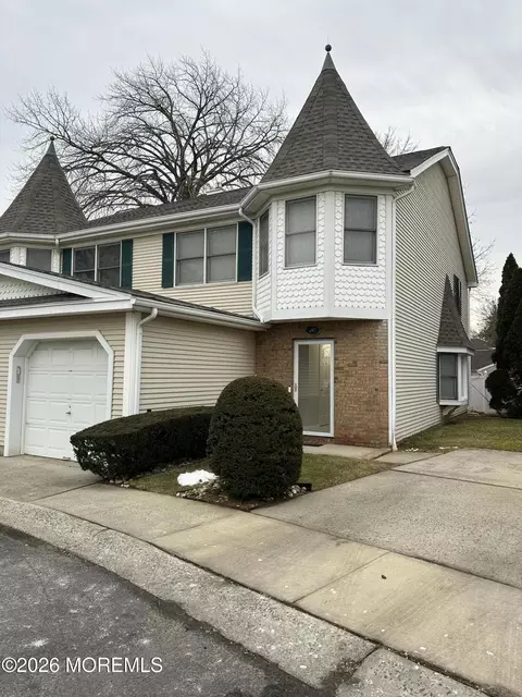 10 Grace Ct, Long Branch, NJ 07740