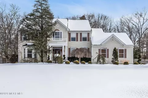5 Magpie Ct, Jackson, NJ 08527