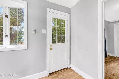 Entry Way - 458 End Ave, Brick, NJ 08723 photo 2 of 4