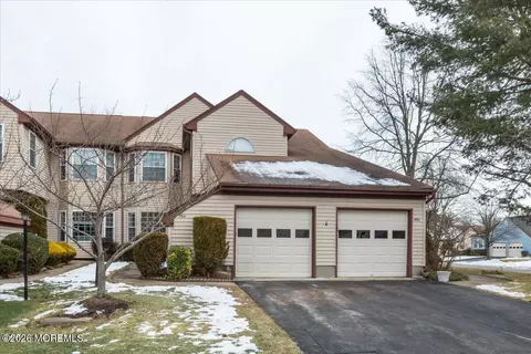 59 Yorkshire Dr #59A, Monroe, NJ 08831