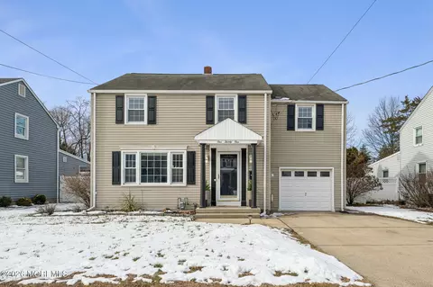 121 Corson Ave, Hamilton, NJ 08619