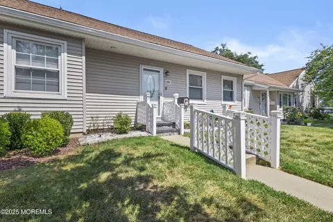 139 Wein Market #C, Freehold, NJ 07728