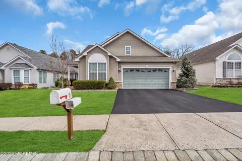 15 Enclave Blvd, Lakewood, NJ 08701