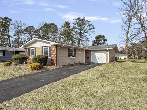 23 Higgins Ct, Brick, NJ 08724