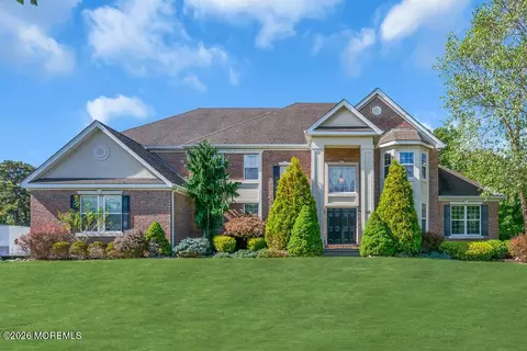 10 Meadow Run Ct, Jackson, NJ 08527