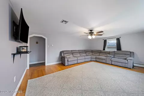 105 Shodda St, Forked River, NJ 08731 photo 10