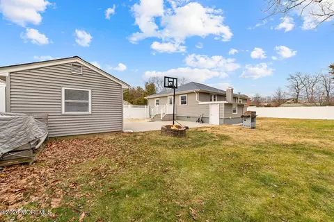 105 Shodda St, Forked River, NJ 08731 photo 5
