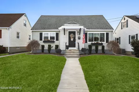 353 Redwood Ave, Trenton, NJ 08601