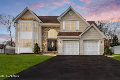 11 Orchid Ln, Barnegat, NJ 08005