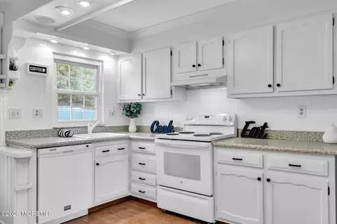 1236 Hamilton Ct # B, Lakewood, NJ 08701