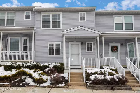 60 County Rd #21, Cliffwood, NJ 07721