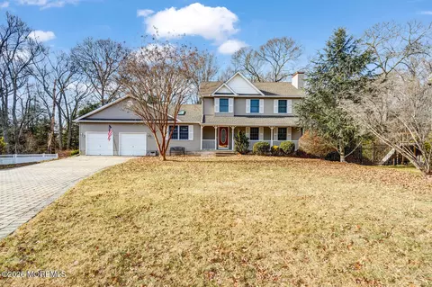 10 Cambridge Ct, Little Egg Harbor, NJ 08087