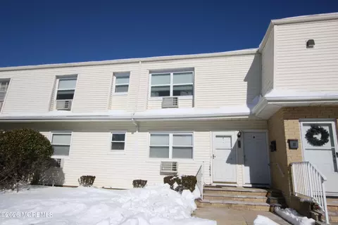 111 C White St, Eatontown, NJ 07724