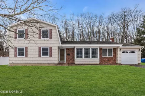 48 Newbury Rd, Howell, NJ 07731