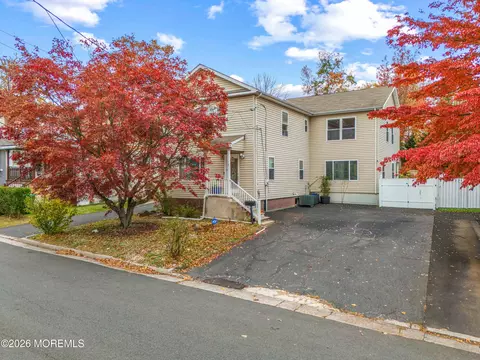 74 Wildwood Ave, Edison, NJ 08837