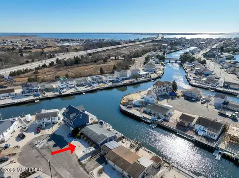 115 Mary Alice Rd, Beach Haven West, NJ 08050