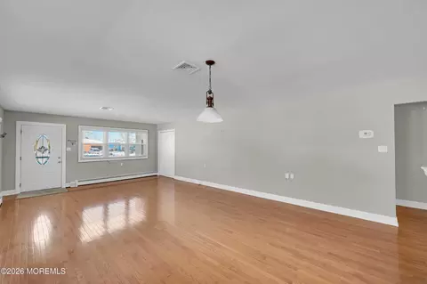 Living - 16 Mirador Ct, Berkeley, NJ 08721 photo 1 of 6