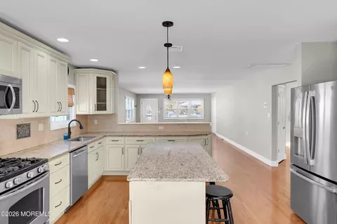 Kitchen - 16 Mirador Ct, Berkeley, NJ 08721 photo 2 of 5