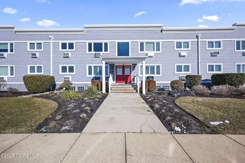 210 5th Ave #25, Belmar, NJ 07719