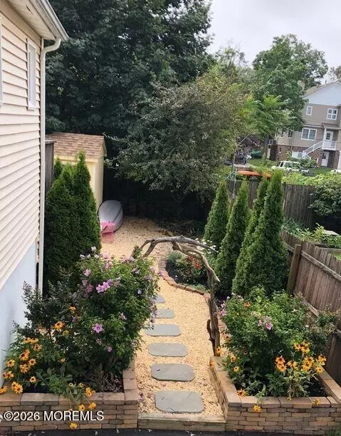 Exterior - 18 Meadowbrook Ave, Rumson, NJ 07760 photo 3 of 5