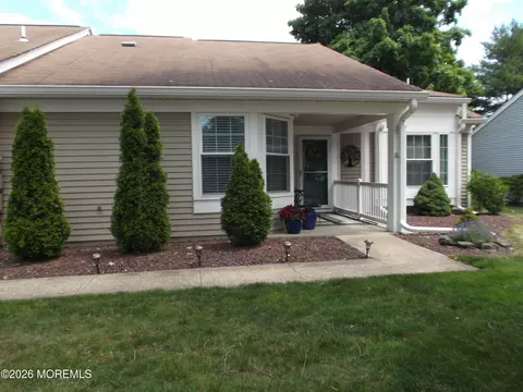 1156 Thornbury Ln # B, Manchester, NJ 08759
