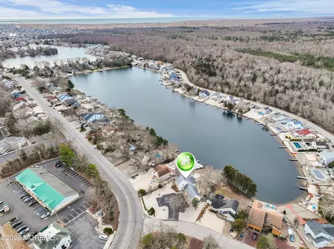 84 Jennings Rd, Manahawkin, NJ 08050