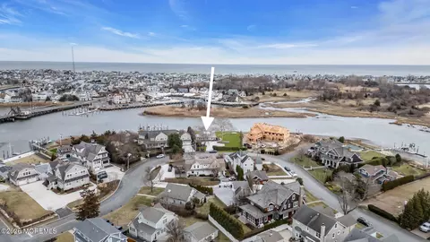 View/Area - 22 Crescent Dr, Brielle, NJ 08730 photo 2 of 8