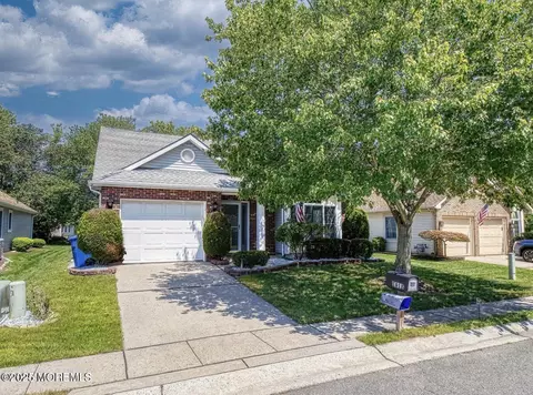 1618 Crimson Rd, Toms River, NJ 08755