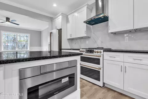 Kitchen - 217 Nantucket Rd, Forked River, NJ 08731 photo 2 of 2