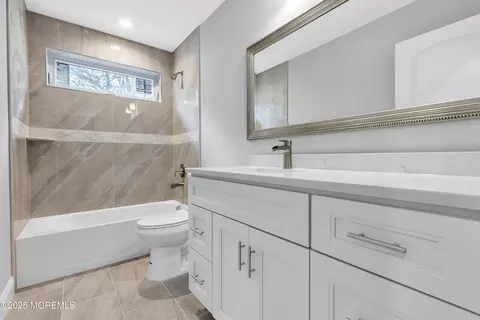 Bath - 217 Nantucket Rd, Forked River, NJ 08731 photo 2 of 4