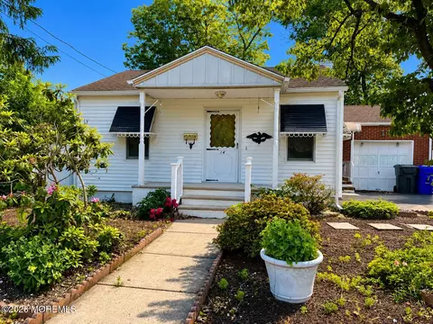 14 Coolidge Dr, Brick, NJ 08724